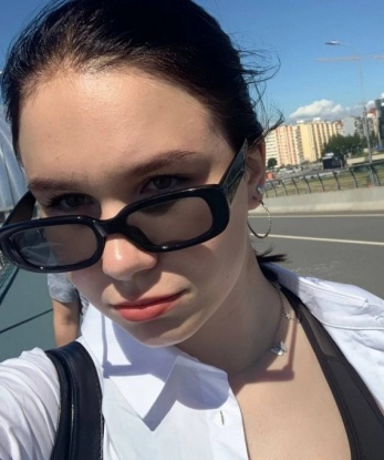 Елизавета, 18 лет, 3 размер груди